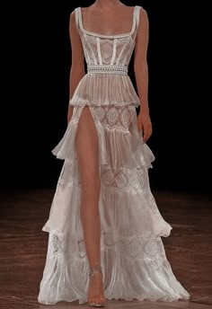 Runway Fashion Couture, Gala Dresses, American Beauty, Glam Dresses, Looks Chic, Dream Wedding Dresses, Fancy Dresses, Ball Dresses