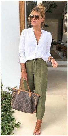 Wardrobe Essentials For Women, Green Linen Pants, Clothes For Women Over 50, 50 Style, 60 Fashion