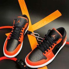 air jordan orange Shoes For Women Nike, Retro Jordan Shoes, Shoe Plug, Red Nike Shoes, Jordan Shoes For Women, Nike Jordan Shoes, Nike Kicks