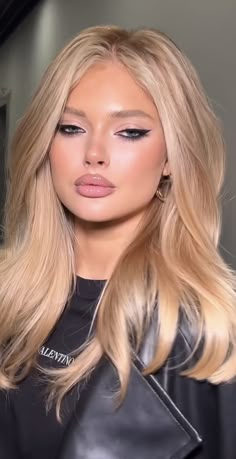 Hair Styles For Long Hair, Styles For Long Hair, Dark Blonde Hair Color, Blonde Hair Blue Eyes, Dark Blonde Hair, Playing With Hair, Makeup Eye Looks, Hair Fashion, Dark Blonde