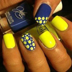 Blue and yellow! Nail Art Yellow, Yellow Nail Art, Yellow Nails Design, Dot Nail Art, Polka Dot Nails, Dots Nails, Blue Nail