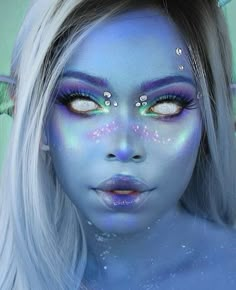 Alien Makeup, Creepy Halloween Makeup, Sea Aesthetic, Face Paint Makeup, Alien Girl, Green Wig, Halloween Makeup Inspiration, Cool Makeup Looks, Fairy Makeup