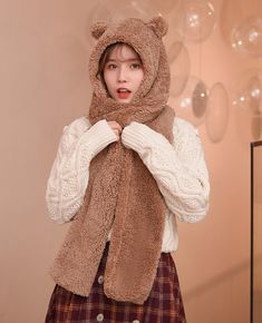 Perfect to wear on travels and vacations Can keep your hair up and neat Scarf design gives extra warmth Ideal for kids and young adults Cozy and stylish Jennie Bear Hat, Kpop Hat, Coffee Shots, Kpop Clothing, Snow Bear, Friend Photography, Fashion Chingu, Bear Coat, Comfy Clothing