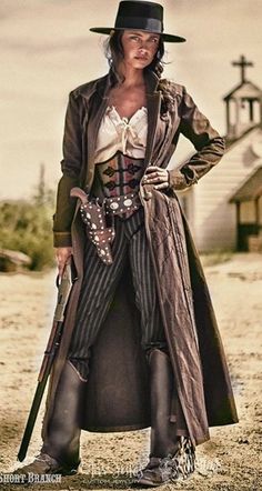 Womens Gunslinger Costume, 1800s Western Women, Saloon Girl Costumes Old West, 1850s Western Fashion, 1800s Wild West Fashion, Old West Photoshoot, Saloon Girl Outfit, Gunslinger Cosplay, Wild West Halloween Costumes