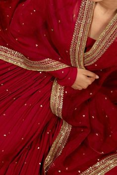 Red Anarkali, Embroidered Hem, Traditional Indian Dress, Pakistani Fancy Dresses, Pakistani Fashion Party Wear