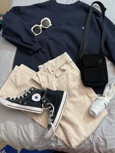 Androgynous Outfits, Everyday Casual Outfits, Downtown Outfits, Casual Outfit Inspiration, Men Stylish Dress, Mens Casual Dress Outfits, Street Style Outfits Men, Guys Clothing Styles, Cool Outfits For Men