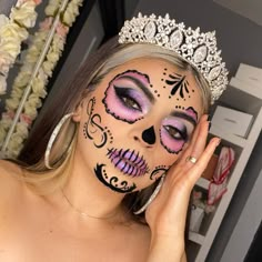 Half Catrina Makeup, Colorful Catrina Makeup, Purple Catrina Makeup, La Catrina Makeup Tutorial, Crazy Halloween Makeup, Holloween Makeup, Birthday Makeup Looks, Halloween Eye Makeup, Halloween Makeup Pretty