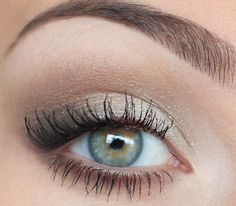 Grey Green Eyes, Silver Eye Makeup, Diva Makeup, Natural Prom Makeup, Grey Makeup, Cute Eyeshadow Looks, Eyeshadow For Blue Eyes, Formal Makeup, Braut Make-up