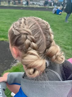 Race Day Hair, Softball Hair, Cute Volleyball Hairstyles, Volleyball Hair, Soccer Hair