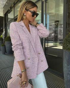 Look Kylie Jenner, Chique Outfits, Pink Blazer, Looks Chic, Mode Inspo, Blazer Outfits, Business Attire, Mode Inspiration, Winter Fashion Outfits