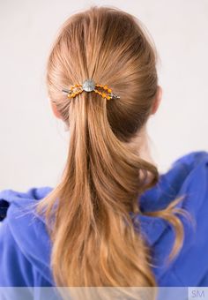 Show your love for the sport with a basketball hair clip...long hair, medium hair, and short hair can all dress up for the big game!  Choose your color and your size for a custom fit. #basketball #basketballmom #basketballteam #swish #hoopdreams #marchmadness #ncaabasketball Hairstyles Basketball, Rose Products, Rose Inc, Basketball Hairstyles, Lilla Rose, Prom Dresses Cocktail, Accessories Essentials, Braided Half Up, Loose Braids