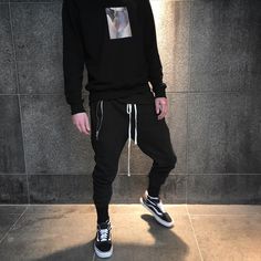 MXDVS — @mxdvs Joseph Kavinsky, Style Skate, Raven King, Mens Fashion Streetwear, Casual Style Outfits, Streetwear Outfit