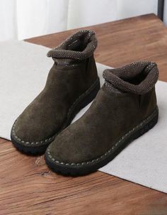 Handmade Suede Winter Short Retro Boots — Obiono Green Flat Heel Winter Boots, Green Winter Boots With Round Toe, Retro Boots, Autumn Boots, Short Winter Boots, Best Winter Boots, Platform Boots Chunky, Winter Shorts, Buckle Ankle Boots