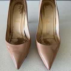 Christian Louboutin Pigalle Plato 100 nude pump 39.5 Louboutin Pigalle, Nylon Socks, Christian Louboutin Pigalle, Old Shoes, Nude Pumps, Heel Caps, Louboutin Shoes