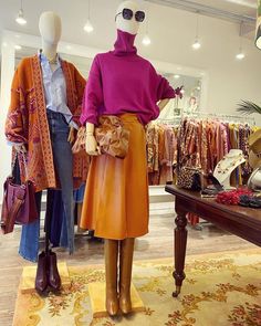 Images Church Outfit Winter, Chic Fashionista, Clothes For Women Over 50, Glad Rags, Pink Power, Funky Fashion, Leather Trousers