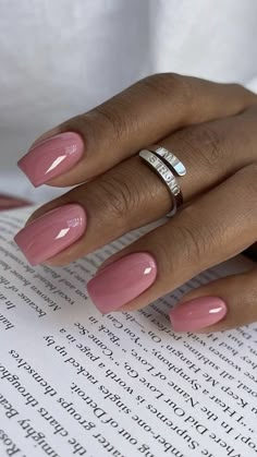 Milky Pink Nails, Short Classy Nails, Summer Nail Colors, Milky Pink, Work Nails, Short Acrylic Nails Designs, Nails 2024