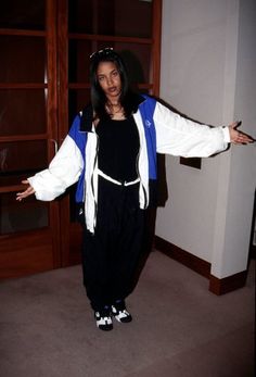 Aaliyah Style, 90s Inspired Outfits, 90s Hip Hop Fashion, Outfit 90s