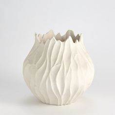 The Bloom Vase is quite large in stature and made of Portuguese ceramic with a matte white finish. Inspired by the handmade ceramic vessels of Elizabeth Shriver at ElizabethShriverCeramics.com. Dimensions Outside 16.5"H x 18"Dia. (16.4 lbs)  Dust with dry cloth Product is not Watertight Bloom Vase, Easy Clay Sculptures, Danish Ceramics, Ceramic Vessels, Contemporary Pottery, Beautiful Pottery, Branch Decor, Art Making, Vase Shapes