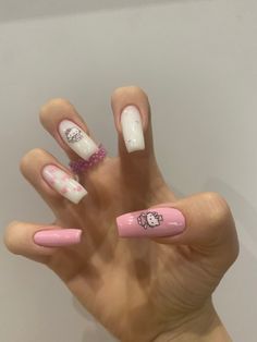 Nails With Charms Hello Kitty, Hello Kit, Minimalist Nails, Short Acrylic Nails, Nails Ideas, Almond Nails, Stylish Nails, Nail Inspo, Gel Nails