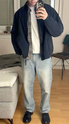 Fall Guy Outfits Casual, Fall Outfit Guys, Outfit 90s Hombre, Layer Outfits Men, Indie Outfit Men, Men Carhartt Outfit, Grandpa Style Aesthetic Men, Fall Guy Outfits, Grandpa Style Aesthetic