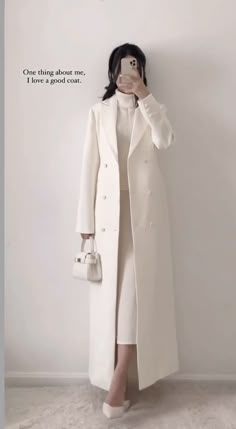 White Ootd Classy, Woman Outfits Classy, Coats For Women Winter Classy, Korean Formal Outfits For Women, Old Money Modest Outfit, Elegant Blazer Outfits, Formal Winter Outfits For Women, Classy Korean Outfits, Elegant Winter Outfits Classy