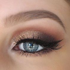 22 Glamouröse goldene Bronze-Make-up-Beispiele - #BronzeMakeupBeispiele #Glamou... #BronzeMakeupBeispiele #Glamou #Glamouröse #goldene Trucco Smokey Eye, Bridal Makeup For Brown Eyes, Romantic Wedding Makeup, Golden Eye Makeup, Make Up Gold, Alat Makeup, Makeup Sephora, Best Wedding Makeup, Bronze Makeup