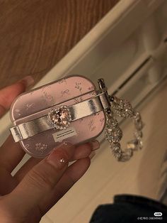 Airpods Cover, Airpod Pro Case, Capas Samsung, Airpod Cases, Heart Rhinestone, Pretty Iphone Cases, Pretty Phone Cases