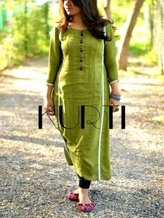 Kurti Casual Wear Collection 2013 for Summer. The organic look. Simplicity and colorful flats. Simple Kurti, Kurti Patterns, Salwar Kamiz, Kurti Collection, Indian Attire