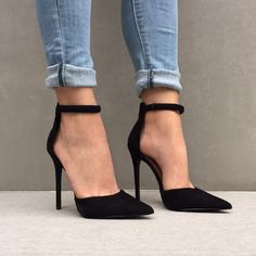 Pinterest: @ A M I N A T A Hak Tinggi, Prom Heels, Ankle Wrap, Fabulous Shoes, Black High Heels, High Heels Stilettos