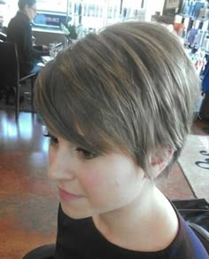 Best Long Pixie Cuts 2015 Pixie-cut Lang, Pixie Cut Round Face, Dunner Wordend Haar, Longer Pixie Haircut, Long Pixie Hairstyles, Long Pixie Cuts, Cute Haircuts, Best Pixie Cuts