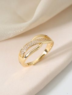 Amarillo Oro  Collar  Cobre   Embellished Gold Ring Daily Wear, Gold Diamond Ring Design For Women, Gold Ring Design For Women Engagement, Ring Designs Gold For Women, Daily Wear Gold Rings For Women, Gold Ring Design For Women, Gold Diamond Rings For Women, Ladies Gold Rings, Latest Gold Ring Designs