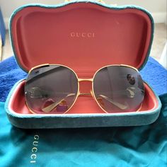 Sassy, Stylish Women's Oversized Gucci Oval Shaped Sunglasses. Gg Gucci Symbol On Both Arms Of Sunglasses. Reasonable Price. *100% Authentic *Item Is Barely Used And Still In Excellent Condition. *No Damages *No Scratches *No Discoloration Gucci Symbol, Gucci Sunglasses Women, Shaped Sunglasses, Gucci Sunglasses, Gucci Accessories, Christmas List, Stylish Women, Sunglasses Accessories, Sunglasses Women