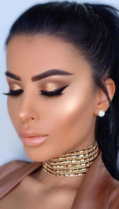 75 Wedding Makeup Ideas To Suit Every Bride Party Makeup Brown Eyes, Trucco Glam, Amazing Wedding Makeup, Make Up Designs, Gold Makeup Looks, Party Make-up, Party Makeup Looks, Day Makeup Looks, Holiday Makeup Looks