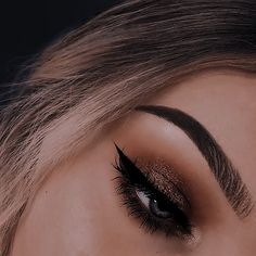 Womans Tattoos, Valentine Day Aesthetic, Wallpaper Makeup, Makeup Wallpaper, Best Natural Makeup