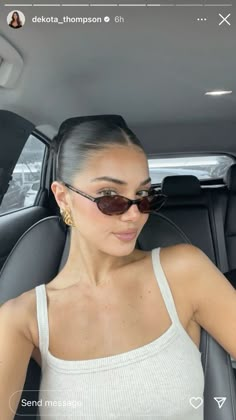 Aesthetic Accessories, Tinted Glasses, Sunglasses Outfit, Being A Mom, Home Workouts, Sleek Hairstyles, Trending Hairstyles, Oval Sunglasses, Retro 90s