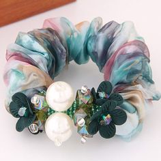 Шитье деткам - выкройки, рукоделие | ВКонтакте Kristina Webb, Scrunchies Diy, Bead Hair Accessories, Girly Accessories