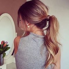 one perfect ponytail Wavy Ponytail, Curly Ponytail, A Ponytail, Classic Hairstyles, Bohol, French Twist, Hair Envy, Great Hair, Hair Dos