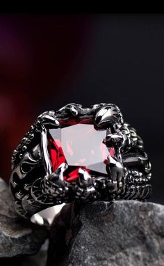 Ruby & Sapphire Dragon Men Ring Sapphire Dragon, Stone Rings For Men, Gothic Dragon, Claw Design, Eye Infections, Bracelet Viking, Red Stone Ring, Claw Ring, Dragon Claw