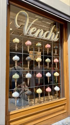 Tropical Ice Cream Shop, Ice Cream Shop Exterior, Ice Cream Store Aesthetic, Ice Cream Shop Ideas, Ice Cream Shop Aesthetic, Fun Signage, Fancy Ice Cream, Donut Store, Kids Restaurants