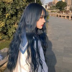 Dark Blue Hair, Korean Hair Color, Hair Color Streaks, Long Curly Wig, Fake Hair, Pretty Hair Color, Hair Stylies, Pretty Colors, Dye My Hair