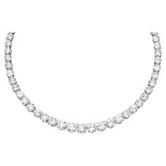 White Gold Karat 14K Four-prong setting riviera tennis necklace Graduated tennis necklace with round diamonds four-prong set. Diamond Tattoos, Diamond Mangalsutra, Diamond Pendant Sets, Diamond Tennis Necklace, Diamond Necklace Set, Von Dutch, Expensive Jewelry, Jewelry Rings Diamond, Tennis Necklace