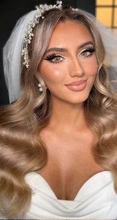 wedding makeup ideas, bridal makeup ideas, bridal makeup looks, bridal makeup looks for blonde hair, soft bridal makeup looks, romantic wedding makeup, bridal makeup looks for green eyes Makeup Hazel Eyes Blonde Hair, Full Glam Bridal Makeup Green Eyes, Makeup Ideas Hazel Eyes, Wedding Day Makeup For Bride Green Eyes, Bridal Makeup Full Glam, Makeup Looks Hazel Eyes, Hair Down Wedding, Bridal Makeup For Blondes, Soft Bridal Makeup