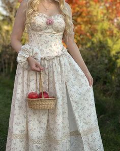 Late autumn 💗🍂🧺🍎Are you excited for winter? I’m only excited for Christmas to come hehe✨ Dress: @belangedress necklace: @fableengland 🍂🎀 #cottagecore #cottagecoreaesthetic #princesscore #princesscoreaesthetic #coquette #pfg #pinkpinkpink