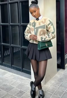 Skirt And Cardigan, Nyc Outfits, Slay Outfits, Winter Fashion Outfits Casual, Oversized Cardigan, Fashion Icon, Outfit Inspo Fall, Outfits Casual, Winter Fashion Outfits