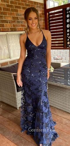 Tulle Long Prom Dress, Simple Homecoming Dresses, Navy Prom Dresses, Navy Blue Prom Dresses, Prom Dresses Cheap, Classy Prom, Deb Dresses, Prom Dress Inspo, V Neck Prom Dresses