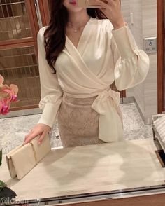 Soiree Outfit, Simple Casual Outfits, Blouse Casual Fashion, Stitching Dresses, 20s Fashion, Classy Work Outfits, Simple Dresses, Hijab Fashion, Work Outfit