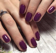 Fall Nail Colors for Women Over 40: Timeless and Chic 15 Ideas - Fall Update Ideas Nagellack Trends, Purple Nail, Easy Nails, Her Nails, Nail Swag, Minimalist Nails, Funky Nails, Dream Nails