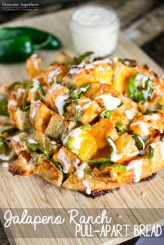 Cheddar Jalapeno Ranch Pull-Apart Bread-16 Pull Apart Pizza, Pull Apart Pizza Bread, Game Day Recipes, Baked Chicken Tenders, The Best Game, Party Appetizers Easy, Pull Apart Bread, Easy Cooking Recipes, Pizza Bread