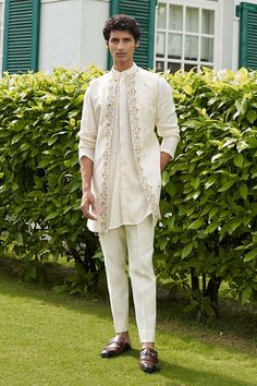 Tulsi Vivah, White Shrug, Groom Dress Men, Wedding Dresses Men Indian, Gents Kurta Design, Kurta Set For Men, Mens Kurta Designs