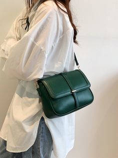 Lightweight,Business Casual Metal Detail Flap Square Bag For Teen Girls Women College Students,Rookies & White-collar Workers Perfect for Office,College,Work ,Business,Commute,Outdoors, Travel, Outings Green Vintage   PU Leather Colorblock,Geometric,Plain,Textured Pattern Square Bag   Women Bags, size features are:Bust: ,Length: ,Sleeve Length: Green Purse Outfit, Green Bag Outfit, Purse Outfit, Chic Crossbody Bag, Bag Minimalist, Green Handbag, Green Purse, Bags For Teens, Black Crossbody